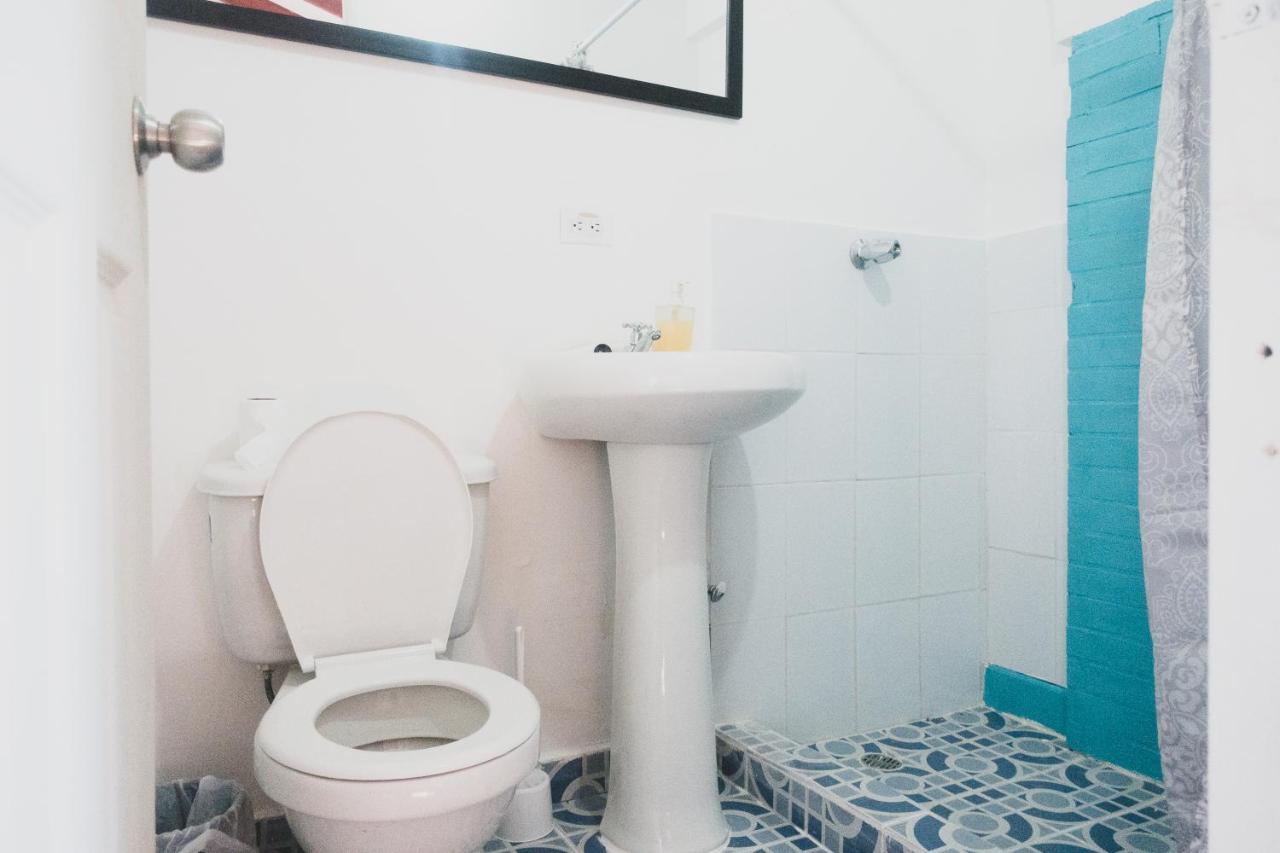 The Corner Hostel ปลายาบลังกา ภายนอก รูปภาพ