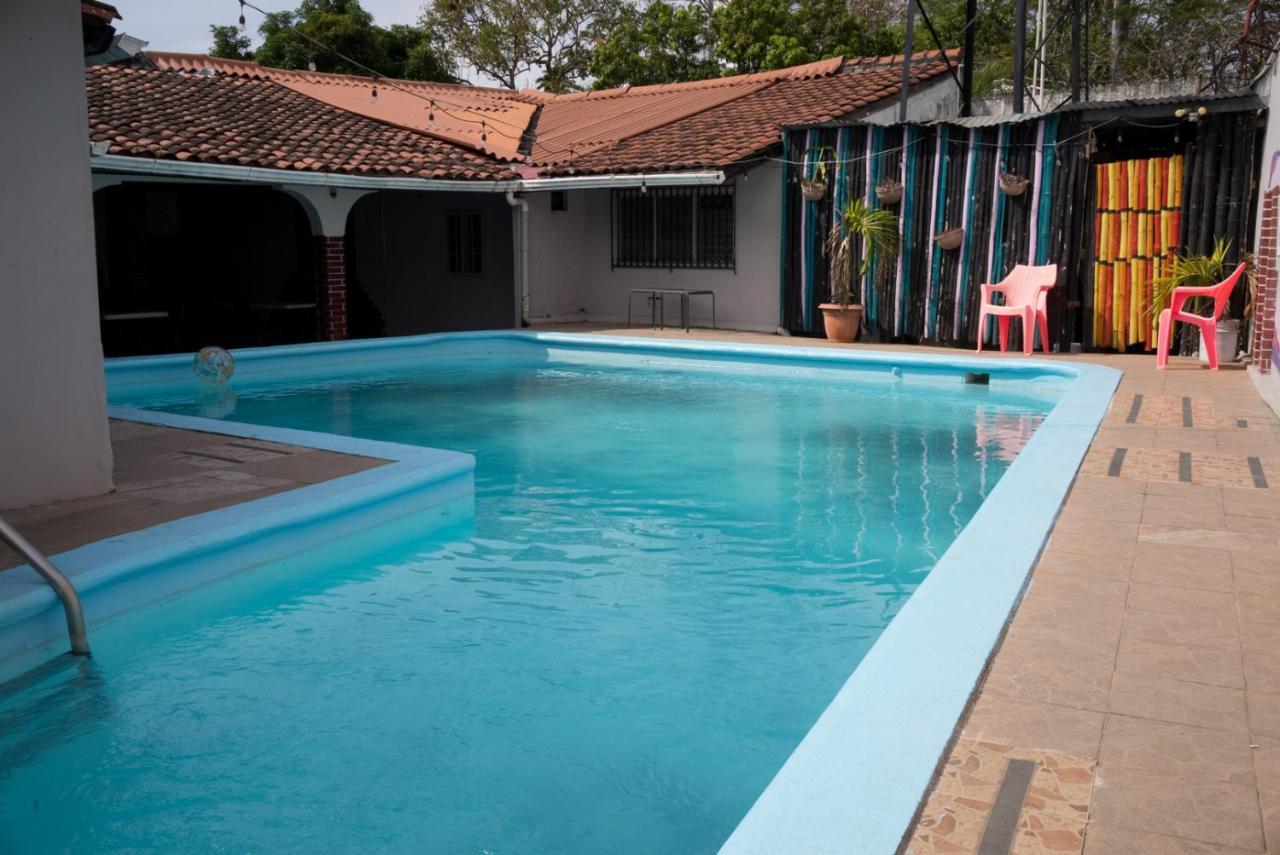 The Corner Hostel ปลายาบลังกา ภายนอก รูปภาพ
