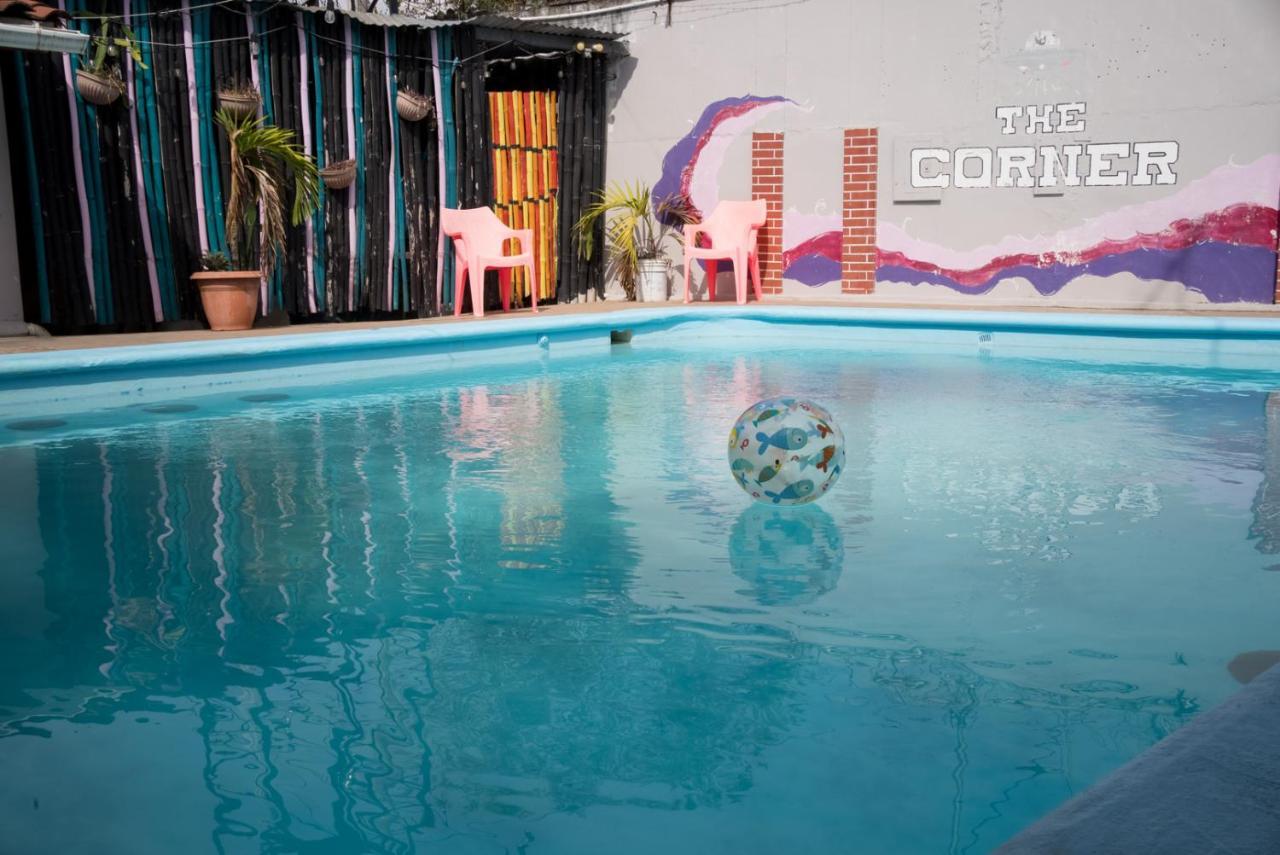 The Corner Hostel ปลายาบลังกา ภายนอก รูปภาพ