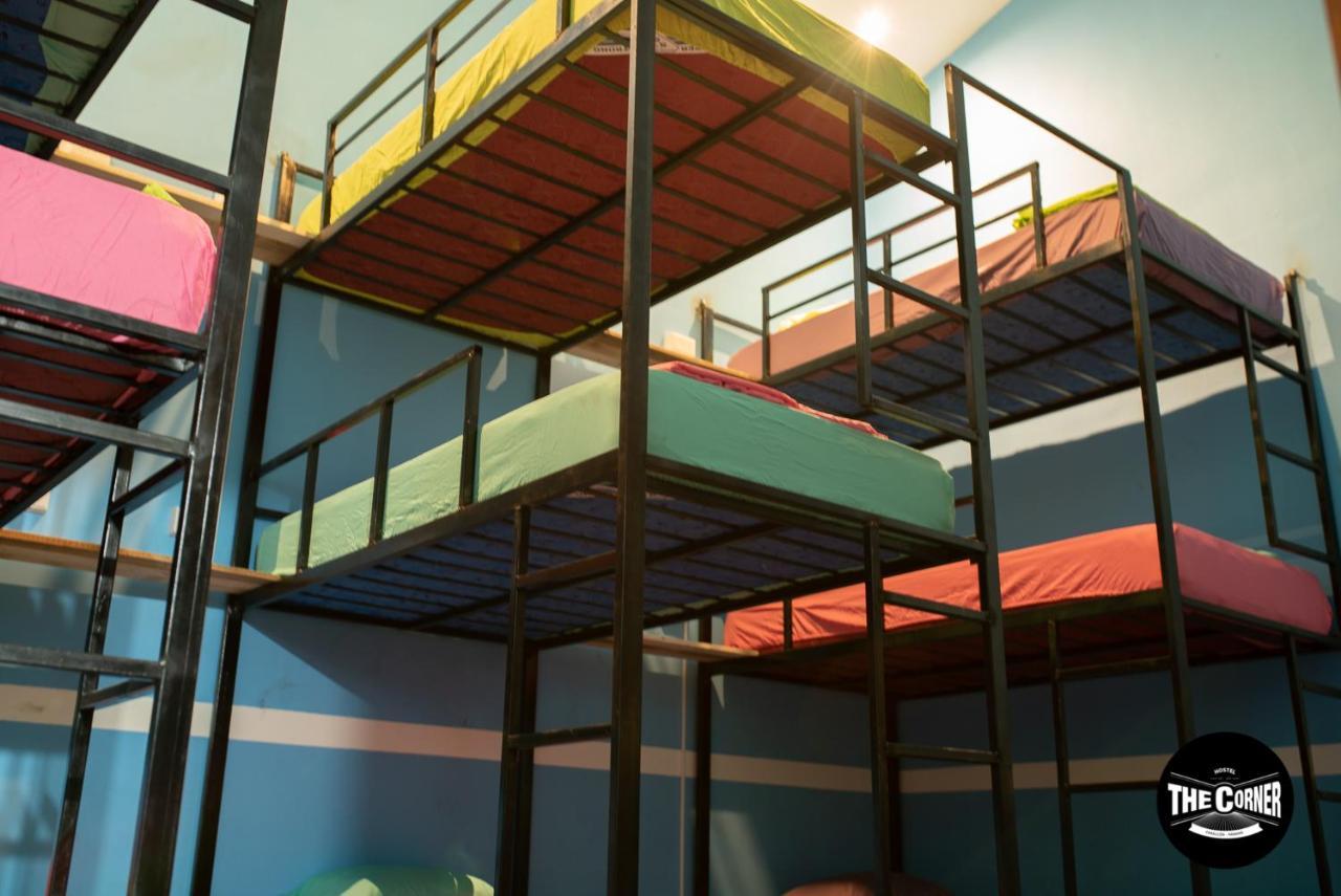 The Corner Hostel ปลายาบลังกา ภายนอก รูปภาพ