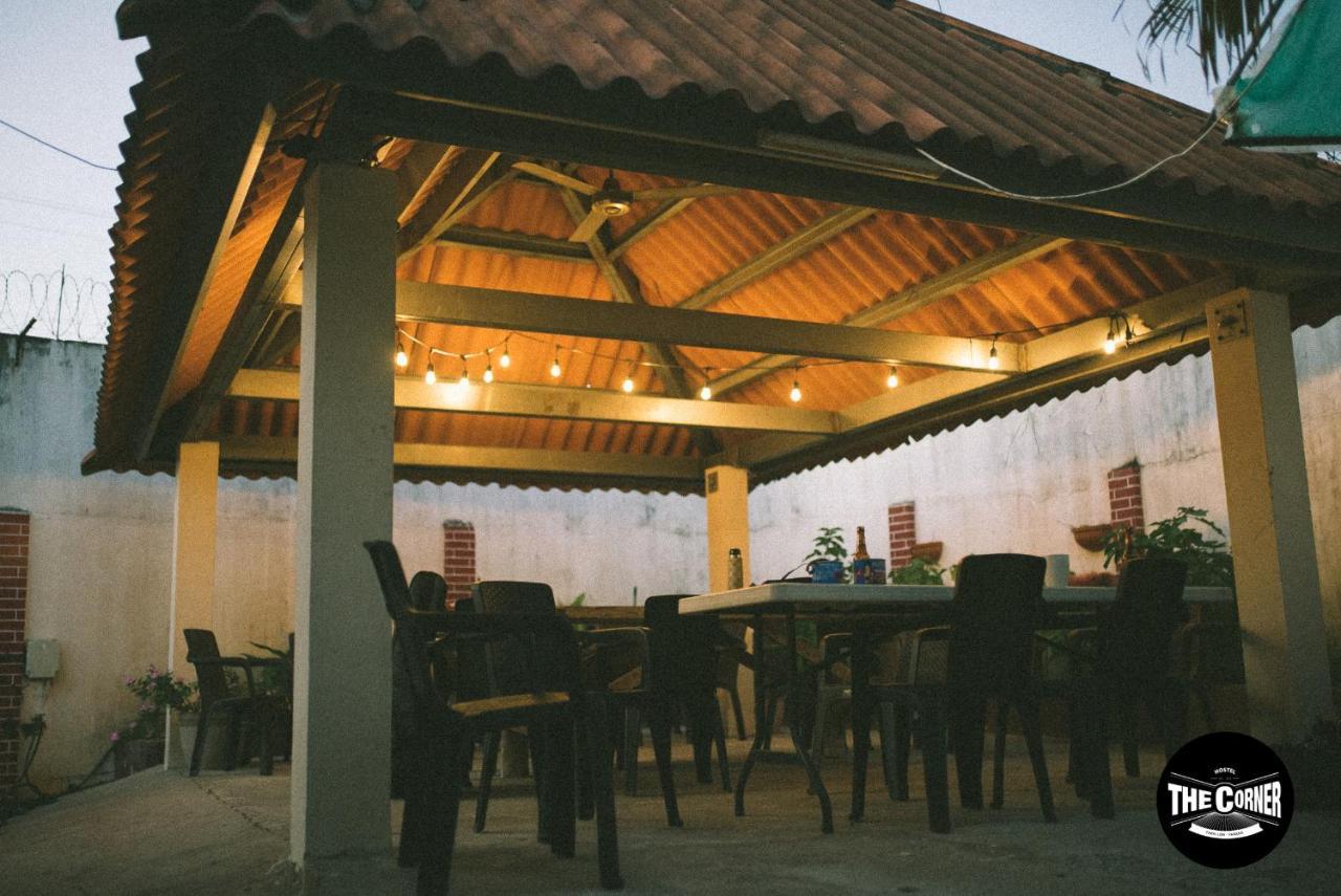 The Corner Hostel ปลายาบลังกา ภายนอก รูปภาพ
